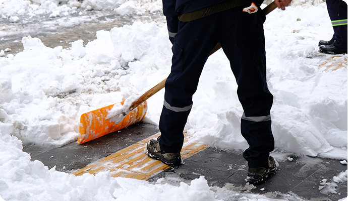 Winterdienst von der Renigungsfirma Frankfurt